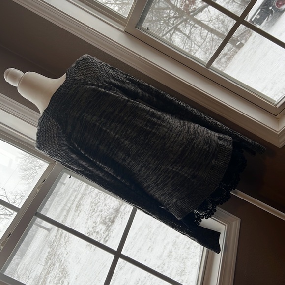 Sweater - Picture 3 of 5